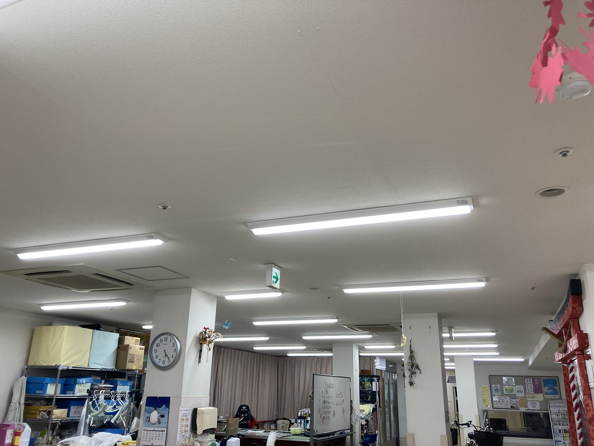 介護施設　マイウェイ四谷様　　施設内天井照明LED化